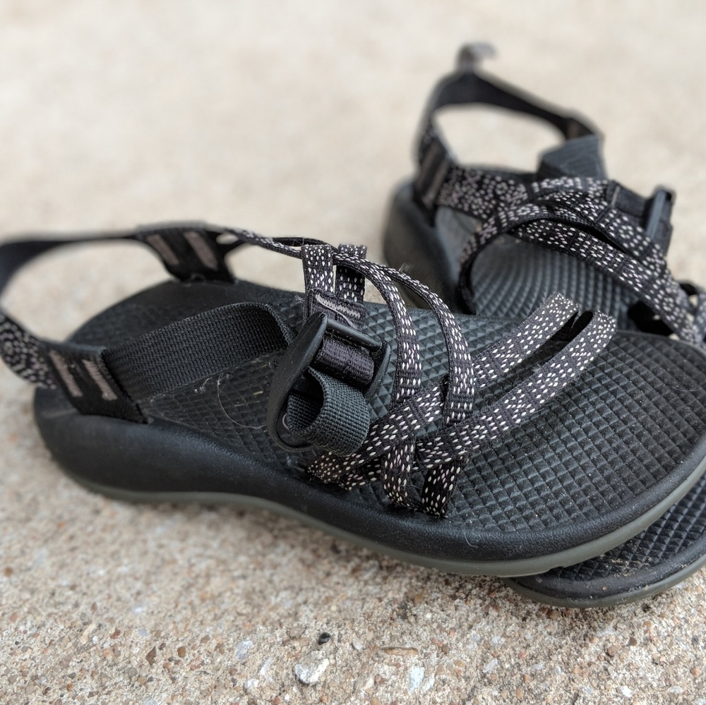 Girls size 3 Chaco sandals